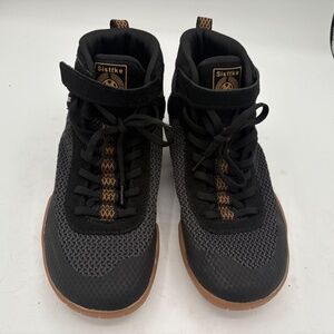 Wrestling Boxing Trail Running Men Shoes Size 40 Black and gold